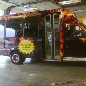 quinault-beach-casino-shuttle-wrap-right