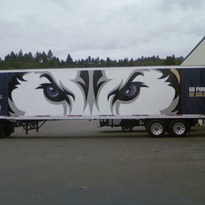 huskies-football-trailer-wrap-1