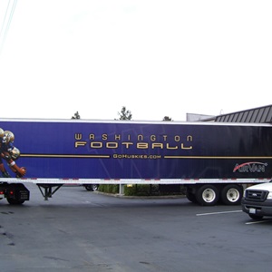 huskies-football-trailer-wrap-2-2